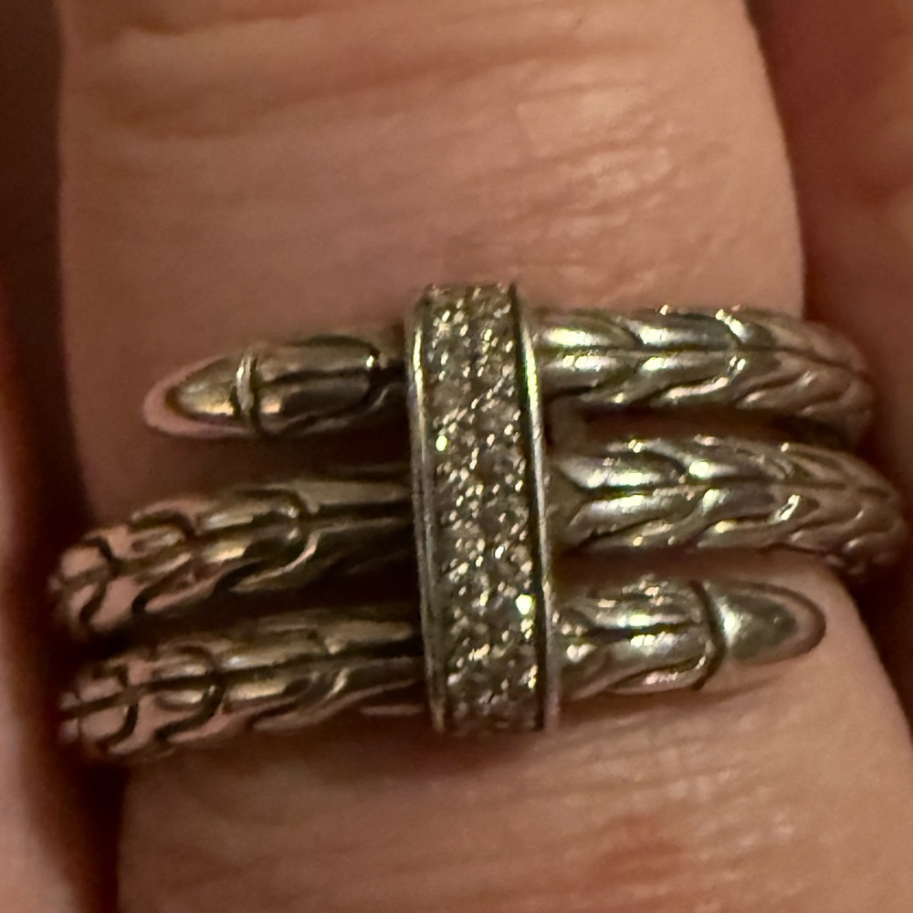 ******No more price drops on this John Hardy Spear Ring*****